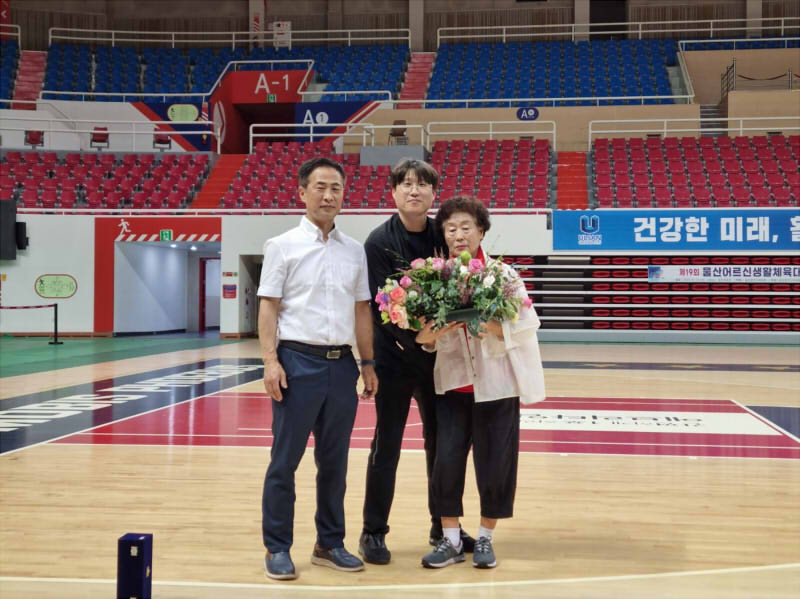 b308dded290d89bbf161bf7d8a56e165_1718347104_9916.jpg b308dded290d89bbf161bf7d8a56e165_1718347104_9916.jpg